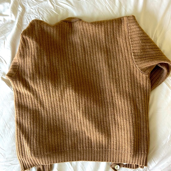 Saks Fifth Avenue 100% Virgin Wool Brown. Made in Italy. - Picture 2 of 4